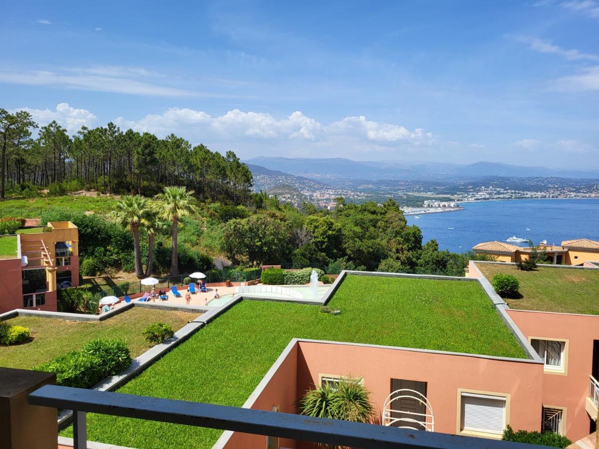 Vue Mer Et Esterel Sur La Baie De Cannes Apartment เตอูล-ซูร์-แม ภายนอก รูปภาพ